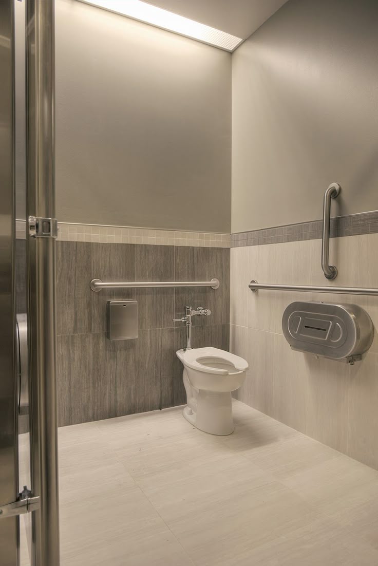 Ngân Phong tay vịn inox gắn tường toilet